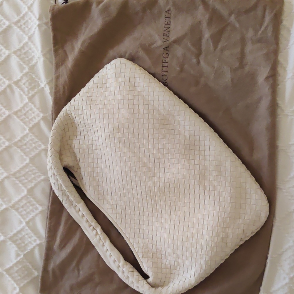 Bottega Veneta Intrecciato Veneta Hobo Shoulder Bag, white.